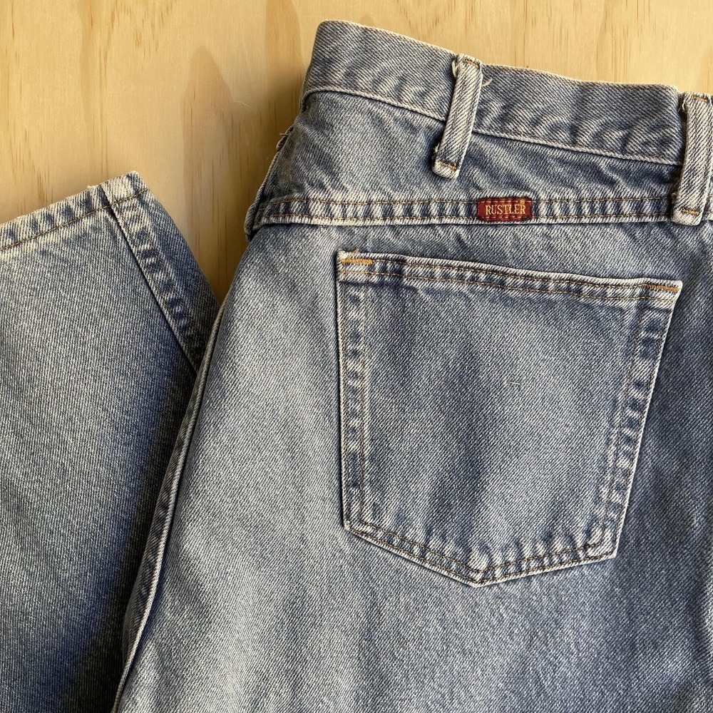 Rustler Jeans Mens 38x30 Light Wash Blue Denim Regular Fit Straight Leg Casual